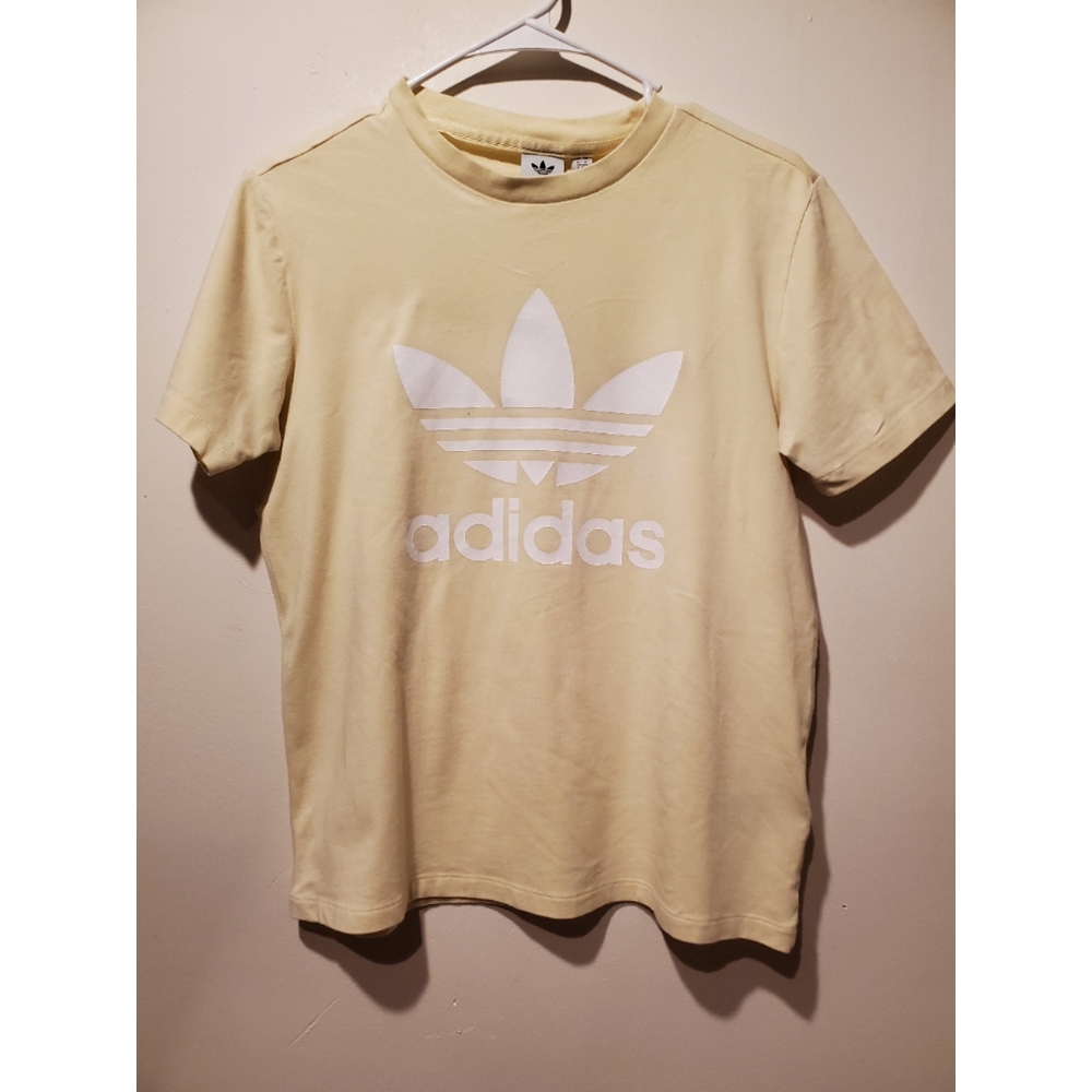 Adidas tee